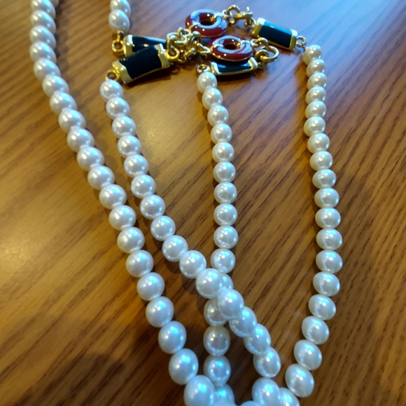 Beautiful Statement Faux Pearl Necklace&Enamel Dark Green&Maroon Metal Segments. - Picture 2 of 12